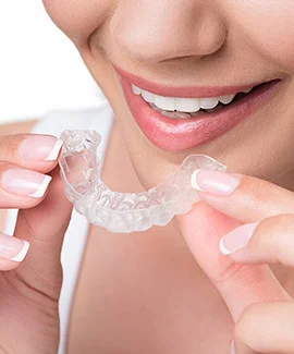 INVISALIGN® CLEAR ALIGNERS